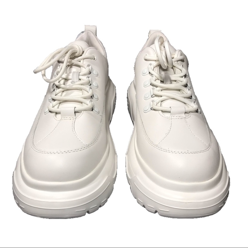 Men’s Steve Madden “Dad Shoes”. Sizes 10.5, and 11 - Picture 2 of 3
